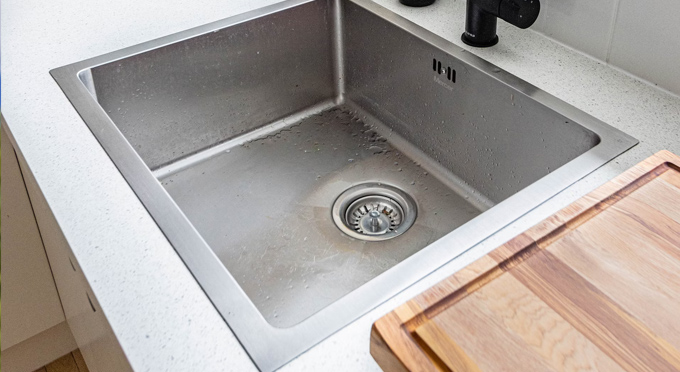 prevent kitchen sink clogs