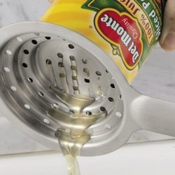 universal can strainer drain canned food without touching it